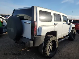 2008 Hummer H3 SUV Luxury with VIN 5GTEN13E188150094, listed as a Copart auction lot 83661144 with 105,818 mi miles and Salvage Title. Bid and sale history available at carsss.com. Image 3.