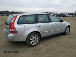 2006 Volvo V50 2.4L with VIN YV1MW382X62190503, listed as a Copart auction lot 45457725 with 152,533 mi miles and Salvage Title. Bid and sale history available at carsss.com. Image 3.