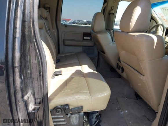 2008 Ford F-150 XLT with VIN 1FTPW12V68FB66012, listed as a IAAI auction lot 41790155 with 206,549 mi miles. Bid and sale history available at carsss.com. Image 8.