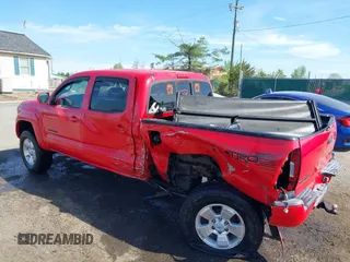 2007 Toyota Tacoma with VIN 5TELU42N97Z437684, listed as a IAAI auction lot 42087377 with 184,947 mi miles and . Bid and sale history available at DreamBid. Image 3.