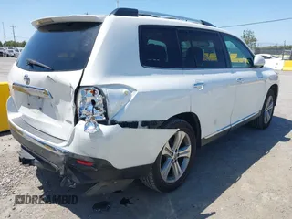2011 Toyota Highlander Limited with VIN 5TDDK3EH5BS063462, listed as a IAAI auction lot 42359386 with 129,809 mi miles and . Bid and sale history available at DreamBid. Image 4.