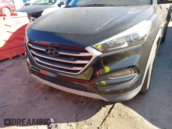 2017 Hyundai Tucson Sport z VIN KM8J33A2XHU573758, wystawiony jako IAAI lot #41428068 z przebiegiem 119 589 mil mil oraz . Historia ofert i sprzedaży dostępna na DreamBid. Obrazek 12.