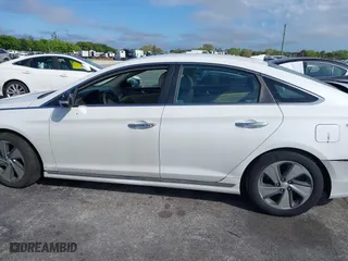 2016 Hyundai Sonata Hybrid Limited with VIN KMHE34L13GA018114, listed as a IAAI auction lot 41500062 with 43,207 mi miles. Bid and sale history available at carsss.com. Image 14.