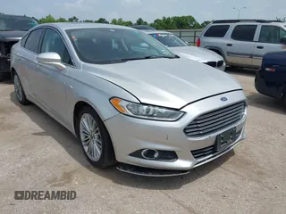 2015 Ford Fusion SE z VIN 3FA6P0HD8FR292587, wystawiony jako IAAI lot #42631276 z przebiegiem 181 726 mil mil oraz . Historia ofert i sprzedaży dostępna na DreamBid. Obrazek 1.