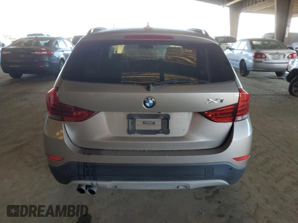 2013 BMW X1 28i with VIN WBAVM1C53DVW42208, listed as a Copart auction lot 47600085 with 230,984 mi miles and Clean Title. Bid and sale history available at carsss.com. Image 6.