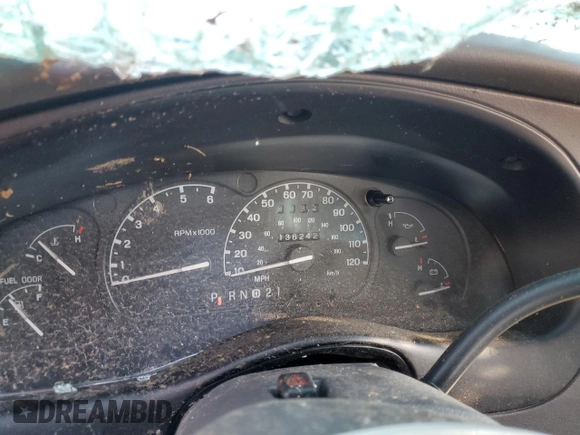 2001 Ford Explorer Eddie Bauer z VIN 1FMZU74E61UB05545, wystawiony jako Copart lot #42649494 z przebiegiem 136 242 mil mil oraz Nie do naprawy • Non repairable. Historia ofert i sprzedaży dostępna na DreamBid. Obrazek 9.