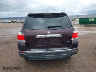 2013 Toyota Highlander with VIN 5TDBK3EH5DS208672, listed as a IAAI auction lot 41758021 with 113,067 mi miles. Bid and sale history available at carsss.com. Image 16.
