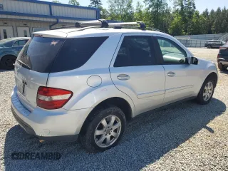 2006 Mercedes-Benz M 350 with VIN 4JGBB86E86A010441, listed as a Copart auction lot 54656245 with 236,121 mi miles and Salvage Title. Bid and sale history available at DreamBid. Image 3.