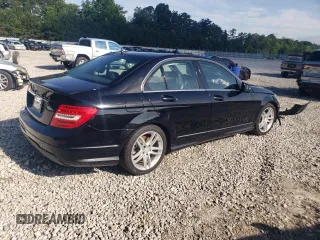 2013 Mercedes-Benz C 250 Sport с VIN WDDGF4HB7DR279741, выставлен на аукционе Copart как лот 61191085 с пробегом 132 198 миль миль и Списание • Salvage title. История ставок и продаж доступна на DreamBid. Изображение 3.