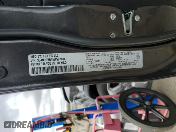 2021 Jeep Compass Latitude with VIN 3C4NJDBB4MT507484, listed as a Copart auction lot 47925165 with 17,644 mi miles and Non repairable. Bid and sale history available at DreamBid. Image 13.
