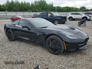 2017 Chevrolet Corvette 1LT z VIN 1G1YB2D7XH5117396, wystawiony jako Copart lot #52410255 z przebiegiem 31 357 mil mil oraz Szkoda całkowita • Salvage title. Historia ofert i sprzedaży dostępna na DreamBid. Obrazek 4.