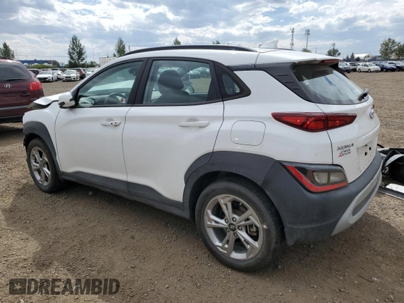 2022 Hyundai Kona SE with VIN KM8K2CAB2NU863916, listed as a Copart auction lot 68952394 with 33,708 mi miles and Salvage Title. Bid and sale history available at carsss.com. Image 2.
