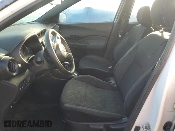 2020 Nissan Kicks S z VIN 3N1CP5BV3LL496937, wystawiony jako Copart lot #76772034 z przebiegiem Nie podano mil oraz Nie do naprawy • Non repairable. Historia ofert i sprzedaży dostępna na DreamBid. Obrazek 7.