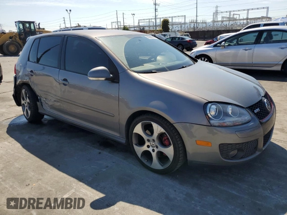 2008 Volkswagen GTI z VIN WVWHV71K98W216614, wystawiony jako Copart lot #50588645 z przebiegiem 272 440 mil mil oraz Szkoda całkowita • Salvage title. Historia ofert i sprzedaży dostępna na DreamBid. Obrazek 4.