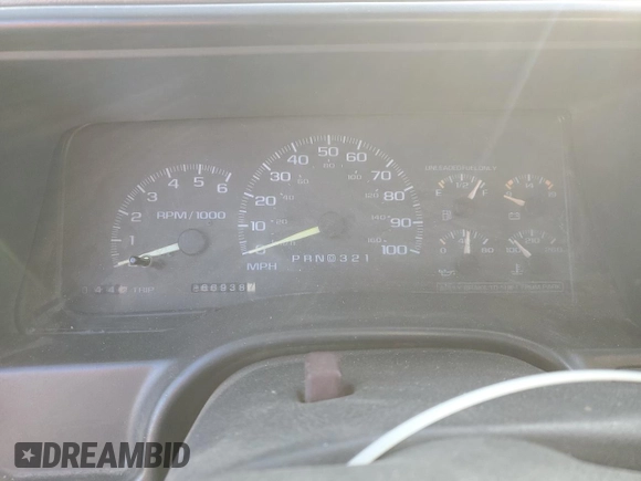 1997 Chevrolet Suburban with VIN 3GNFK16R3VG112298, listed as a Copart auction lot 45737385 with 266,938 mi miles and Salvage Title. Bid and sale history available at carsss.com. Image 9.
