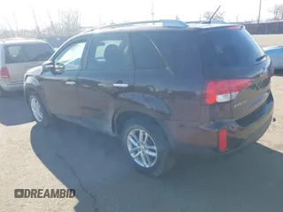2015 Kia Sorento LX with VIN 5XYKTDA76FG602908, listed as a IAAI auction lot 41501885 with 181,047 mi miles. Bid and sale history available at carsss.com. Image 3.