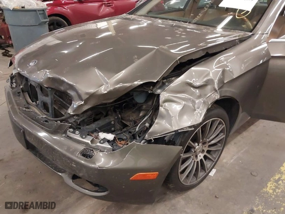 2006 Mercedes-Benz CLS-Class with VIN WDDDJ75X56A014093, listed as a IAAI auction lot 41577159 with 126,922 mi miles. Bid and sale history available at carsss.com. Image 12.