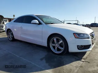 2009 Audi A5 z VIN WAUDK78T79A003887, wystawiony jako Copart lot #49848525 z przebiegiem 144 078 mil mil oraz Czysty tytuł • Clean title. Historia ofert i sprzedaży dostępna na DreamBid. Obrazek 4.