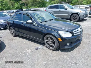 2008 Mercedes-Benz C 350 Sport z VIN WDDGF56X28F106480, wystawiony jako IAAI lot #42361585 z przebiegiem 158 974 mil mil oraz . Historia ofert i sprzedaży dostępna na DreamBid. Obrazek 1.