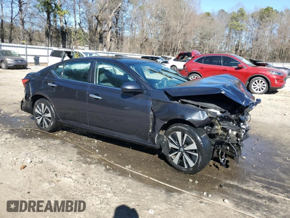2021 Nissan Altima SV with VIN 1N4BL4DV6MN363088, listed as a Copart auction lot 50549515 with 68,716 mi miles and Salvage Title. Bid and sale history available at carsss.com. Image 4.