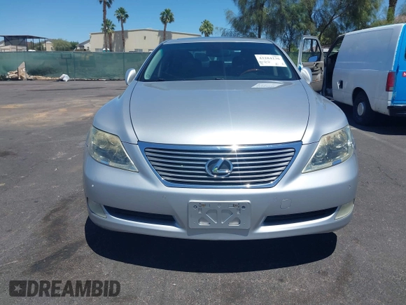 2007 Lexus LS 460 L z VIN JTHGL46F075011052, wystawiony jako IAAI lot #42284236 z przebiegiem 173 850 mil mil oraz . Historia ofert i sprzedaży dostępna na DreamBid. Obrazek 12.