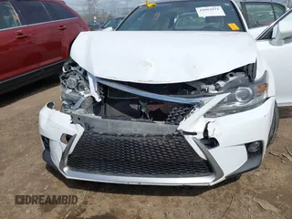 2014 Lexus CT 200h z VIN JTHKD5BH4E2198864, wystawiony jako IAAI lot #42083972 z przebiegiem 148 555 mil mil oraz . Historia ofert i sprzedaży dostępna na DreamBid. Obrazek 6.