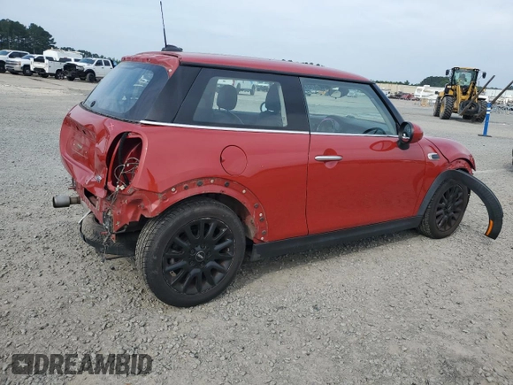 2018 MINI Hardtop Cooper with VIN WMWXP5C56J2G62296, listed as a Copart auction lot 58476725 with 59,378 mi miles and Salvage title. Bid and sale history available at DreamBid. Image 3.