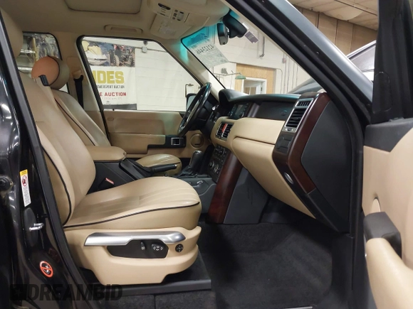 2006 Land Rover Range Rover HSE with VIN SALME15466A230819, listed as a IAAI auction lot 42123446 with 133,820 mi miles and . Bid and sale history available at DreamBid. Image 5.