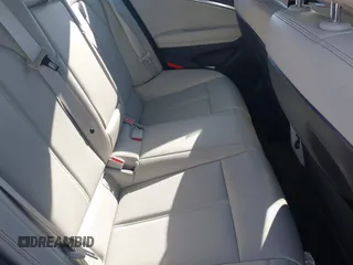 2023 Genesis G70 2.0T z VIN KMTG34TA3PU131624, wystawiony jako IAAI lot #42286678 z przebiegiem 35 010 mil mil oraz . Historia ofert i sprzedaży dostępna na DreamBid. Obrazek 8.