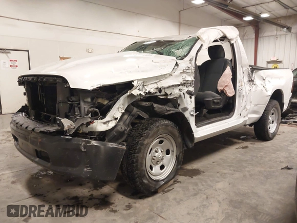 2015 Ram 1500 Express with VIN 3C6JR7AT9FG532418, listed as a IAAI auction lot 41267889 with 120,812 mi miles and . Bid and sale history available at DreamBid. Image 2.