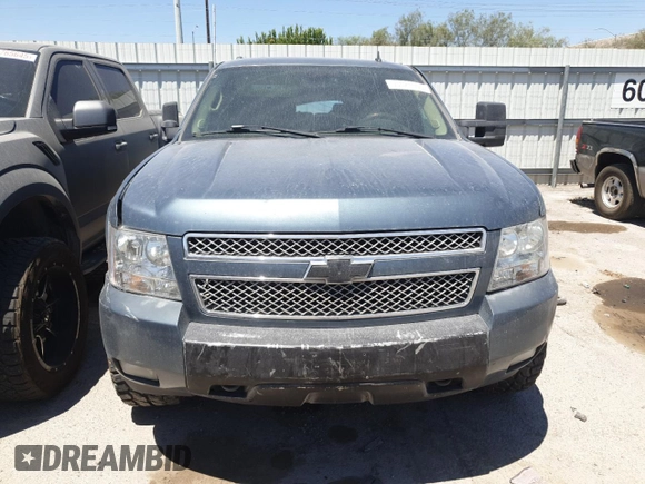 2008 Chevrolet Suburban LTZ with VIN 3GNFK163X8G193980, listed as a Copart auction lot 55521505 with 173,181 mi miles and Salvage title. Bid and sale history available at DreamBid. Image 5.