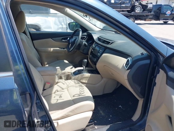 2016 Nissan Rogue SV with VIN KNMAT2MV2GP692275, listed as a IAAI auction lot 42171702 with 33,413 mi miles. Bid and sale history available at carsss.com. Image 5.