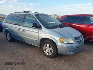 2005 Dodge Caravan SXT with VIN 2D4GP44L55R483006, listed as a IAAI auction lot 42636765 with 307,331 mi miles and . Bid and sale history available at DreamBid. Image 1.