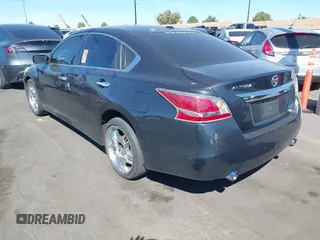2014 Nissan Altima S z VIN 1N4AL3AP8EN248666, wystawiony jako IAAI lot #41855942 z przebiegiem 127 697 mil mil oraz . Historia ofert i sprzedaży dostępna na DreamBid. Obrazek 3.