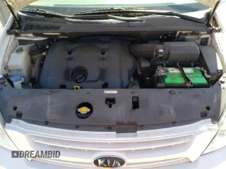 2010 Kia Sedona LX with VIN KNDMG4C33A6359612, listed as a Copart auction lot 55347545 with 197,699 mi miles and Clean Title. Bid and sale history available at carsss.com. Image 12.