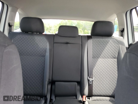 2018 Volkswagen Tiguan S z VIN 3VV1B7AX1JM072635, wystawiony jako Copart lot #58413425 z przebiegiem 79 514 mil mil oraz Szkoda całkowita • Salvage title. Historia ofert i sprzedaży dostępna na DreamBid. Obrazek 10.
