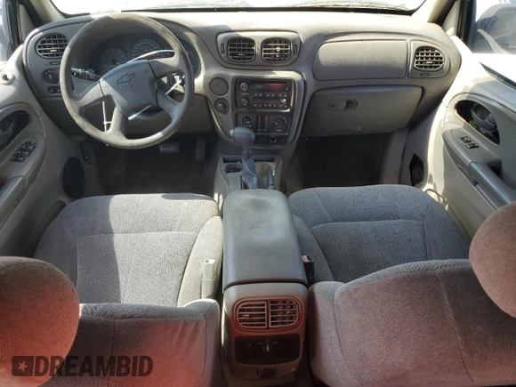 2004 Chevrolet TrailBlazer LT with VIN 1GNDS13S242391524, listed as a Copart auction lot 54650535 with 176,641 mi miles and Salvage Title. Bid and sale history available at DreamBid. Image 8.
