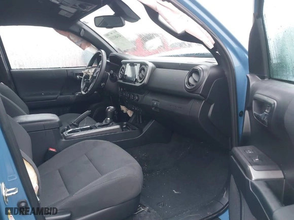 2019 Toyota Tacoma 4WD SR with VIN 5TFCZ5AN2KX174866, listed as a IAAI auction lot 41481133 with 34,773 mi miles. Bid and sale history available at carsss.com. Image 5.