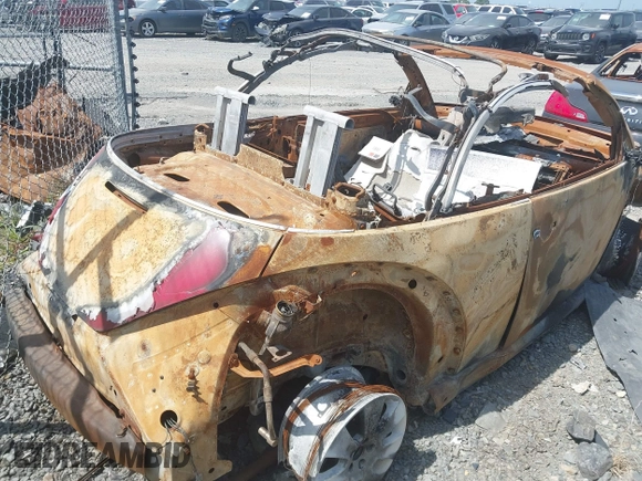 2009 Volkswagen Beetle S z VIN 3VWRF31Y49M409959, wystawiony jako IAAI lot #39724767 z przebiegiem Nie podano mil oraz . Historia ofert i sprzedaży dostępna na DreamBid. Obrazek 6.