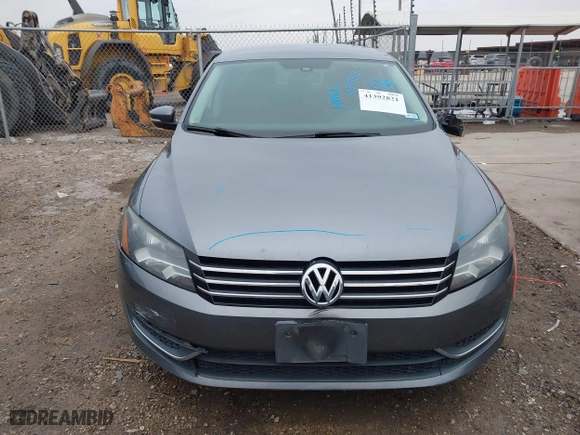 2013 Volkswagen Passat SE w/Sunroof with VIN 1VWBH7A30DC023976, listed as a IAAI auction lot 41392821 with 134,736 mi miles. Bid and sale history available at carsss.com. Image 13.