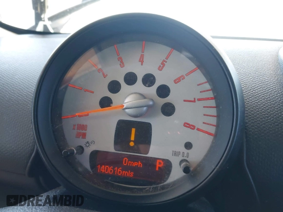 2014 MINI Countryman S with VIN WMWZC3C56EWP27328, listed as a IAAI auction lot 42187458 with 140,616 mi miles and . Bid and sale history available at DreamBid. Image 7.