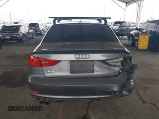 2015 Audi A3 Premium z VIN WAUACGFF3F1073735, wystawiony jako IAAI lot #42184594 z przebiegiem 104 906 mil mil oraz . Historia ofert i sprzedaży dostępna na DreamBid. Obrazek 16.