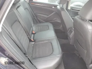 2015 Volkswagen Passat SEL Premium z VIN 1VWCV7A3XFC061831, wystawiony jako Copart lot #58438375 z przebiegiem 99 126 mil mil oraz Szkoda całkowita • Salvage title. Historia ofert i sprzedaży dostępna na DreamBid. Obrazek 10.
