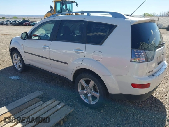 2007 Mitsubishi Outlander XLS z VIN JA4MT41X27Z020276, wystawiony jako IAAI lot #42348742 z przebiegiem 75 715 mil mil oraz . Historia ofert i sprzedaży dostępna na DreamBid. Obrazek 3.