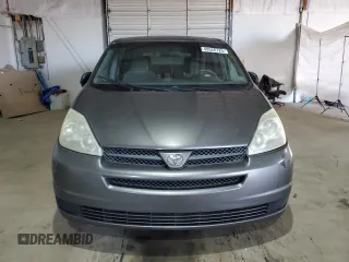 2004 Toyota Sienna with VIN 5TDZA29C24S020556, listed as a Copart auction lot 49526725 with 243,468 mi miles and Clean Title. Bid and sale history available at DreamBid. Image 5.