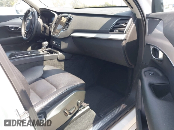2022 Volvo XC90 Momentum с VIN YV4102PK6N1797215, выставлен на аукционе IAAI как лот 42437890 с пробегом 59 413 миль миль и . История ставок и продаж доступна на DreamBid. Изображение 5.