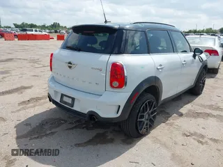 2016 MINI Countryman S with VIN WMWZC3C53GWP53582, listed as a IAAI auction lot 42400636 with Not provided miles and . Bid and sale history available at DreamBid. Image 4.