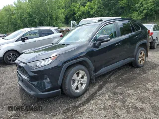 2021 Toyota RAV4 XLE with VIN 2T3P1RFV6MC230048, listed as a Copart auction lot 62629095 with 33,648 mi miles and Salvage title. Bid and sale history available at DreamBid. Image 1.
