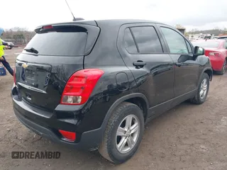2019 Chevrolet Trax LS with VIN 3GNCJKSB1KL386803, listed as a IAAI auction lot 41832867 with 107,462 mi miles. Bid and sale history available at carsss.com. Image 4.