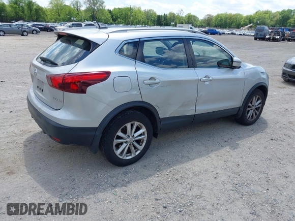 2017 Nissan Rogue SL with VIN JN1BJ1CR4HW119221, listed as a IAAI auction lot 42225236 with 172,171 mi miles and . Bid and sale history available at DreamBid. Image 4.